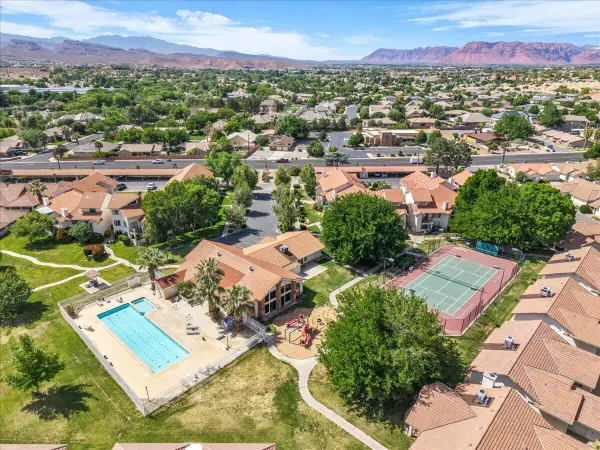 275 S Valley View Dr #J101, St George, UT 84770