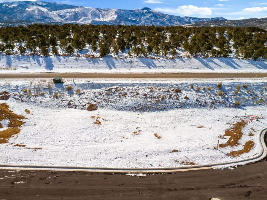 W Estate Dr #4, Cedar City, UT 84720 - #3