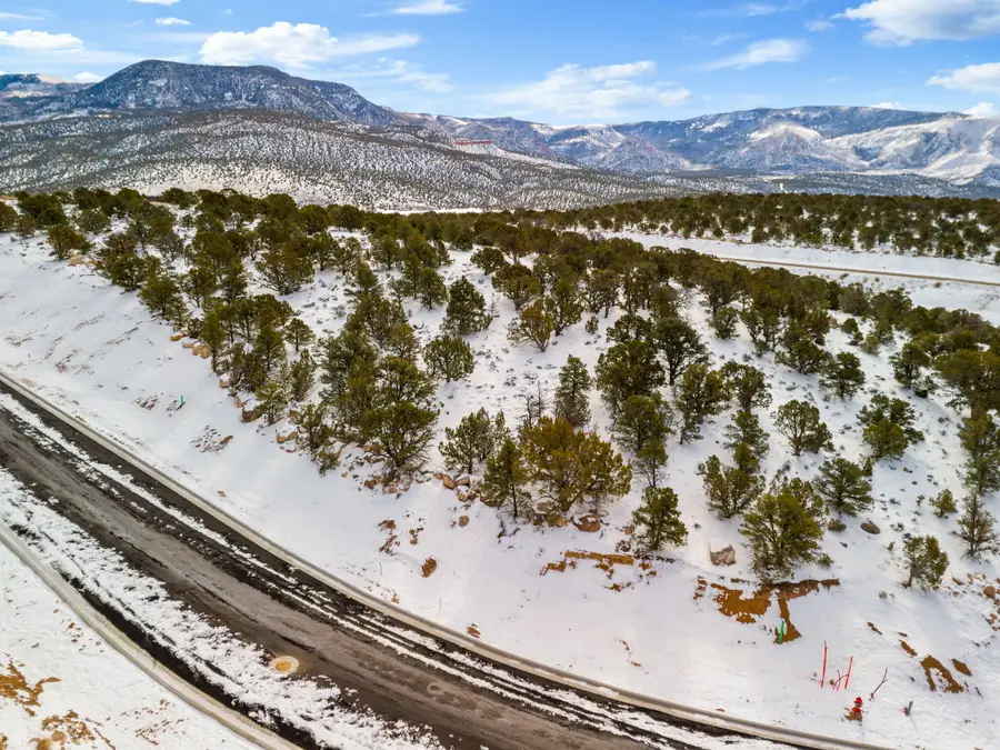 W Estate Dr #15, Cedar City, UT 84720 - #3