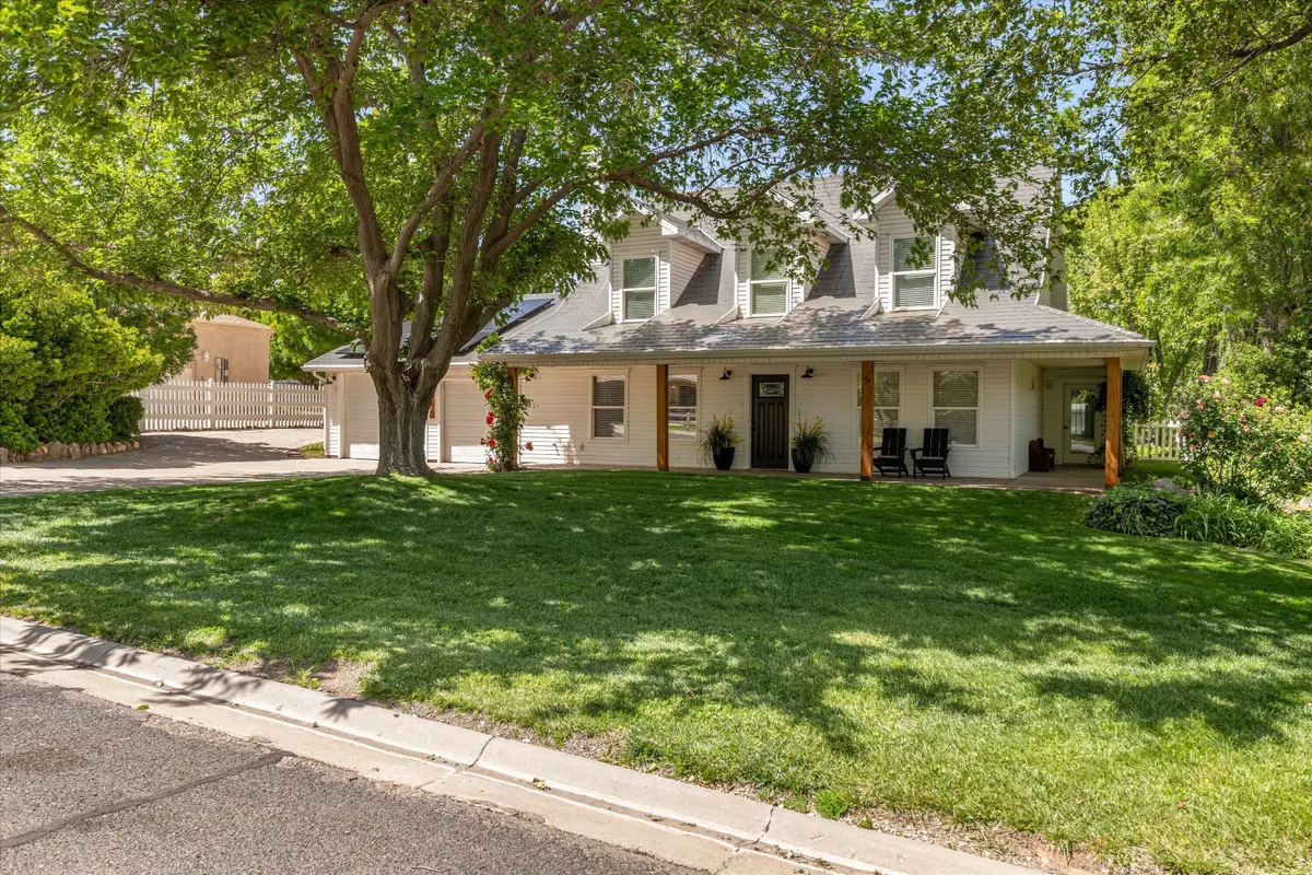 246 W Mountain Charm Rd, Toquerville, UT 84774 - #1
