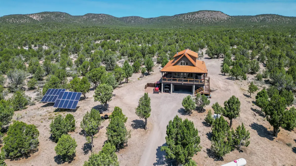 1342 N Old Hebron Rd, Enterprise, UT 84725 - #1