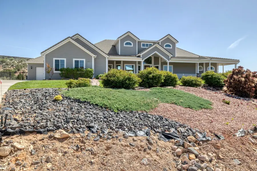 947 W Amethyst Dr, Saint George, UT 84770 - #2