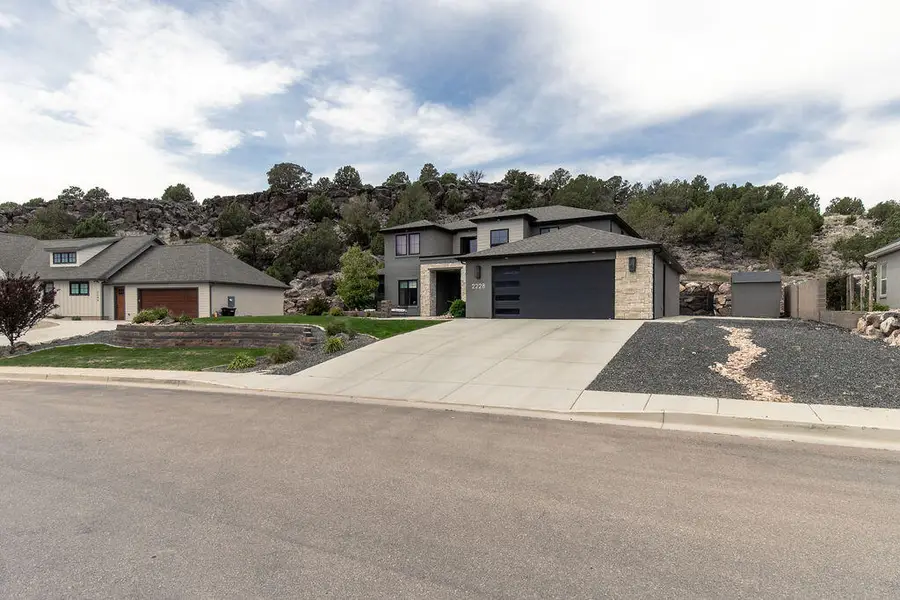 2228 S Canyon Cir, Cedar City, UT 84720 - #3