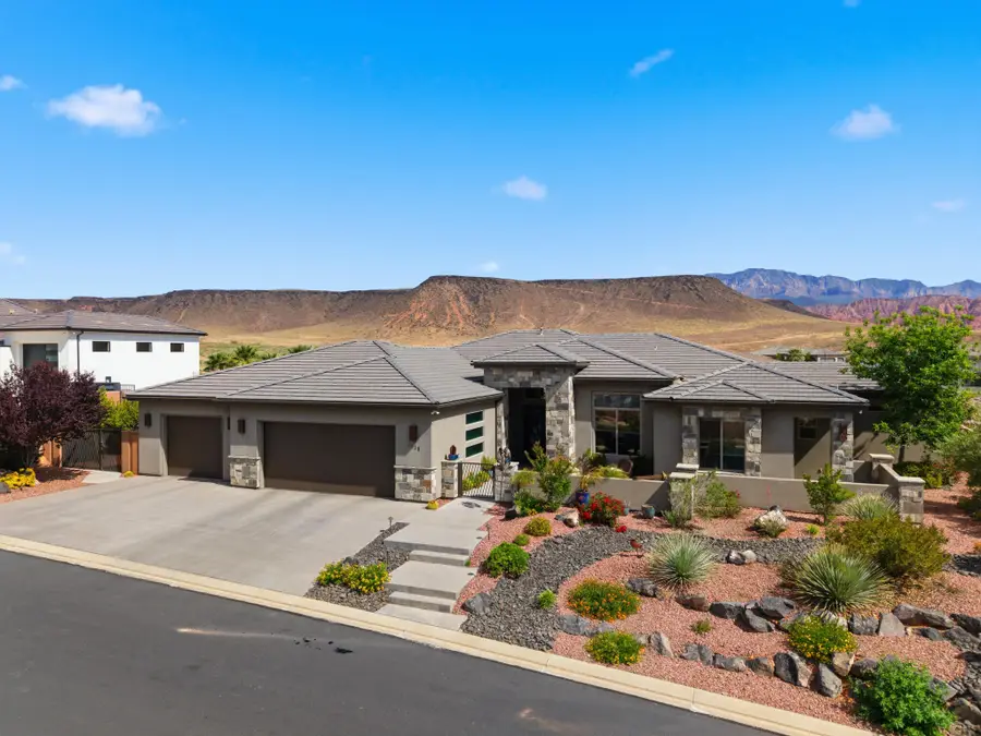 1938 N Outlook Dr, Washington, UT 84780 - #2