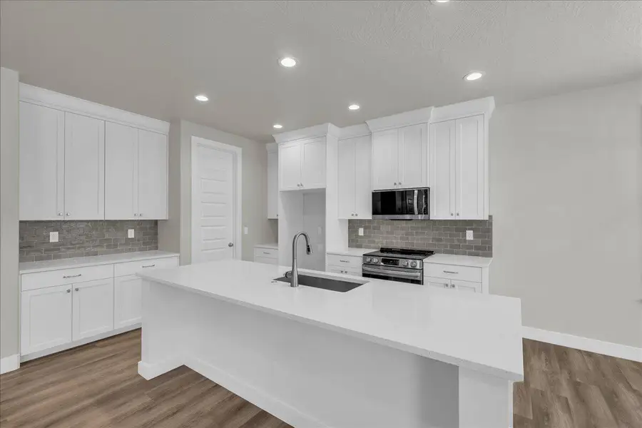 3935 S 2160, Hurricane, UT 84737 - #3