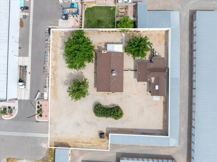 1649 W State St, Hurricane, UT 84737 - #3