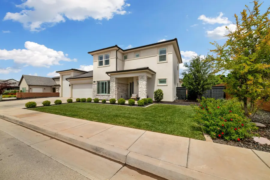 74 W Elinor Ln, Washington, UT 84780 - #3