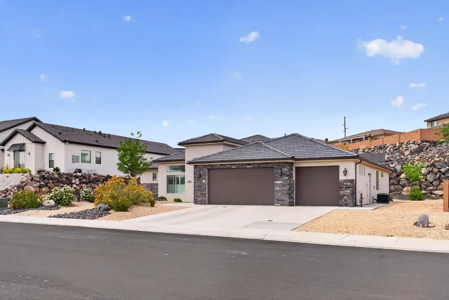 1790 W Andesite Dr, Hurricane, UT 84737 - #2