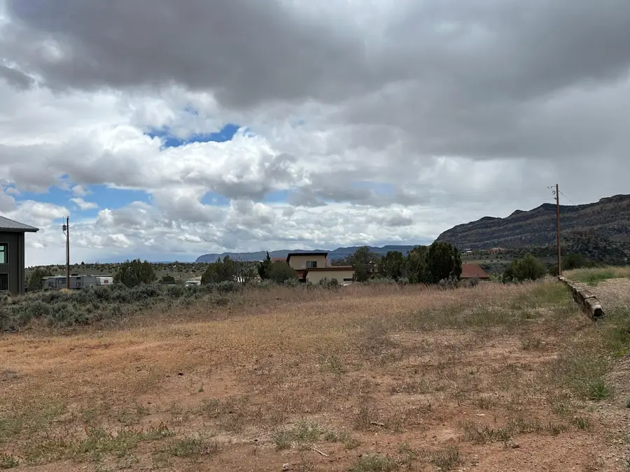 705 W 500, Escalante, UT 84726 - #3