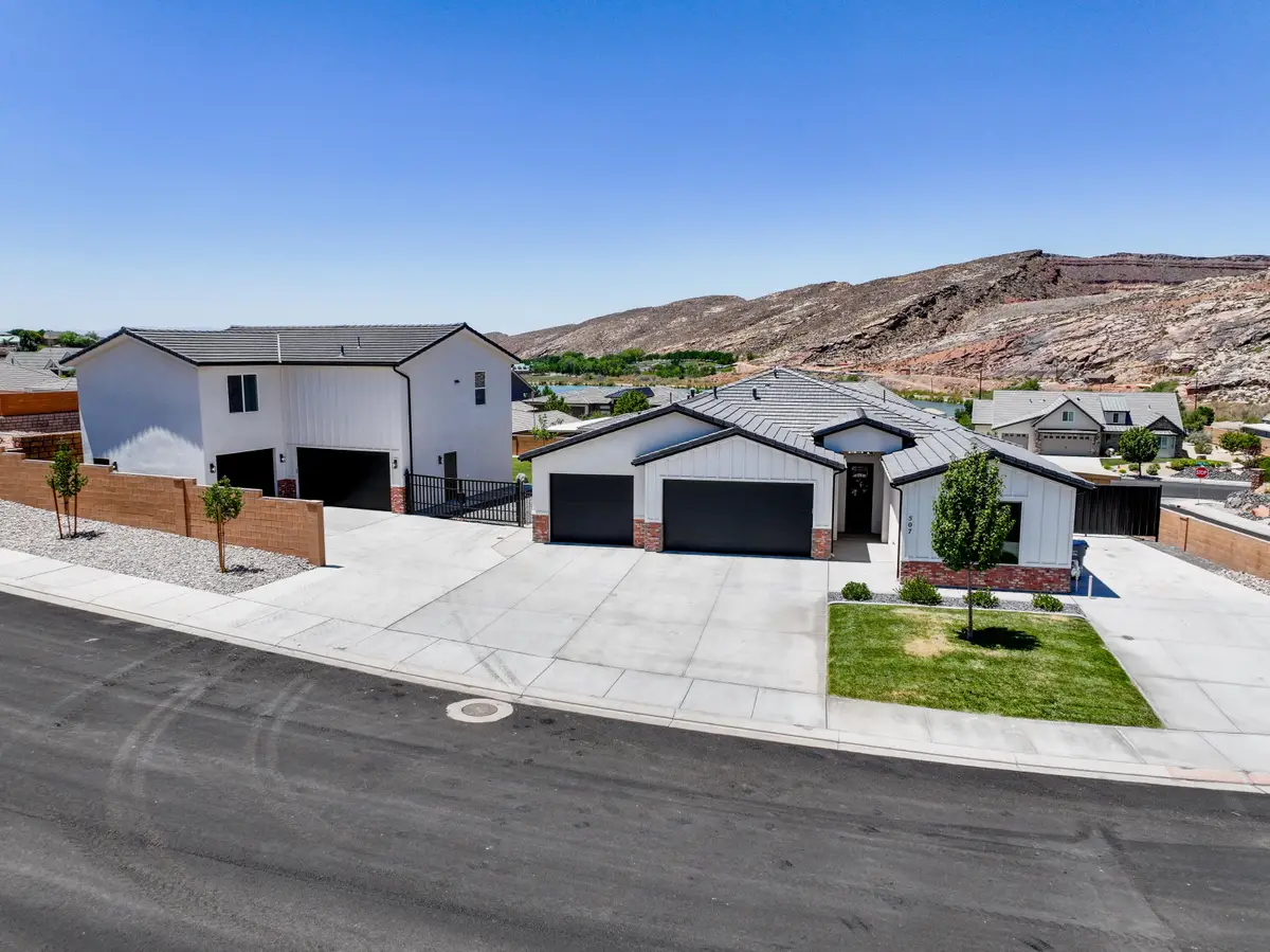 507 N 3650, Hurricane, UT 84737 - #1