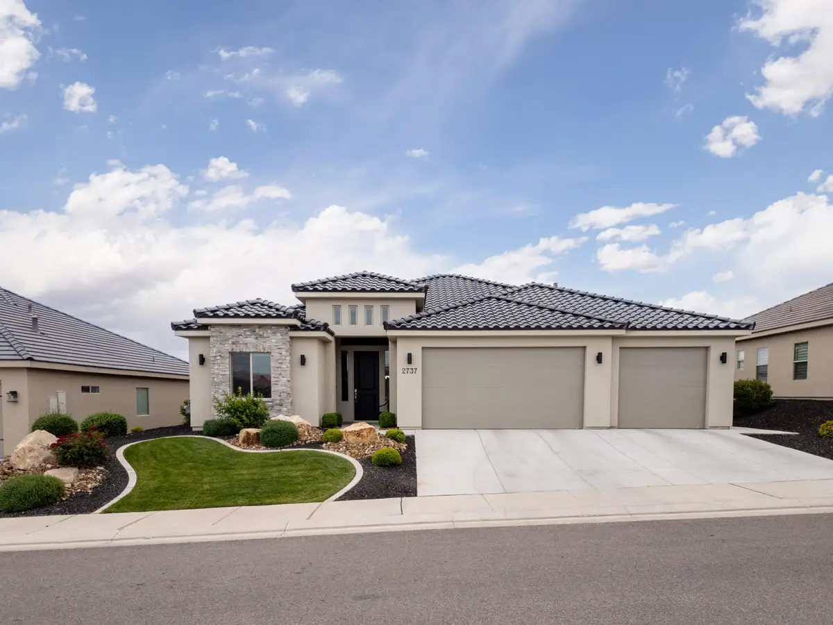 2737 W Trasimeno Dr, Saint George, UT 84770 - #1