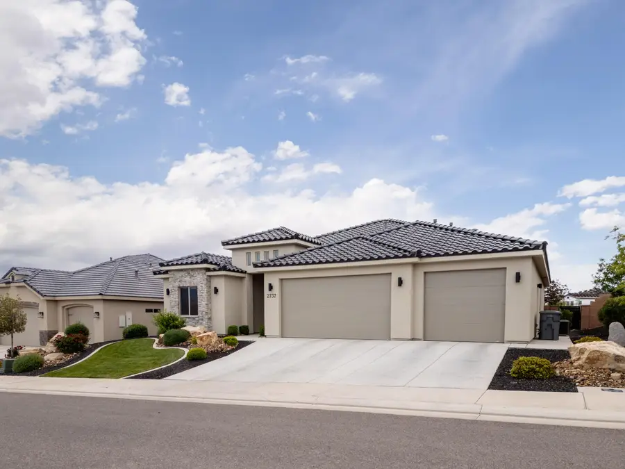 2737 W Trasimeno Dr, Saint George, UT 84770 - #3