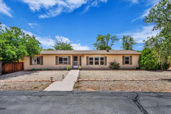 5 S Main St, Ivins, UT 84738