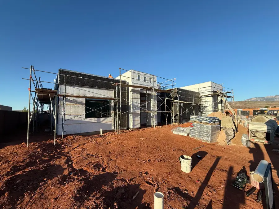 547 W W 30, Ivins, UT 84738 - #2