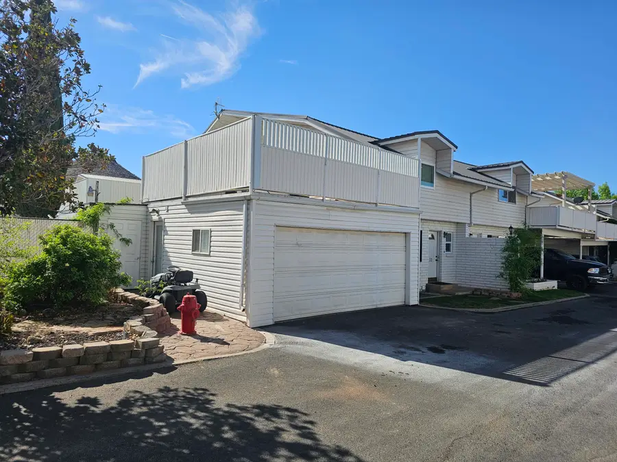 781 Valley View Dr #32, Washington, UT 84780 - #2