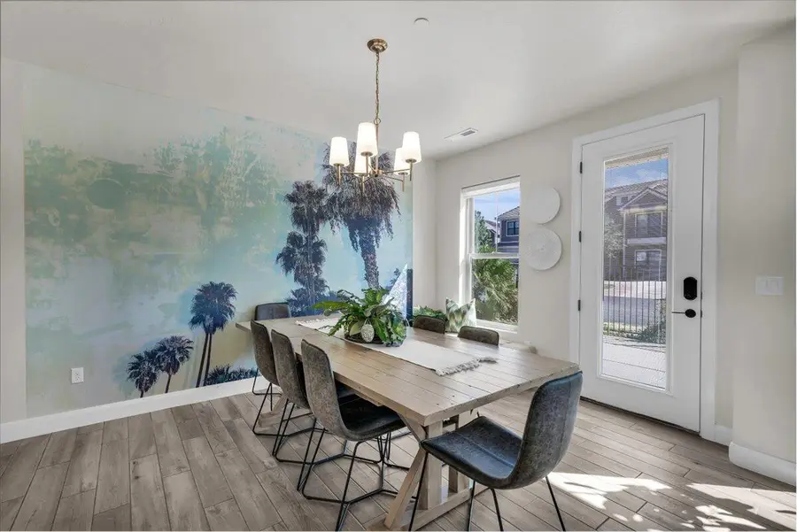 1181 E Farmhouse Dr, Washington, UT 84780 - #2