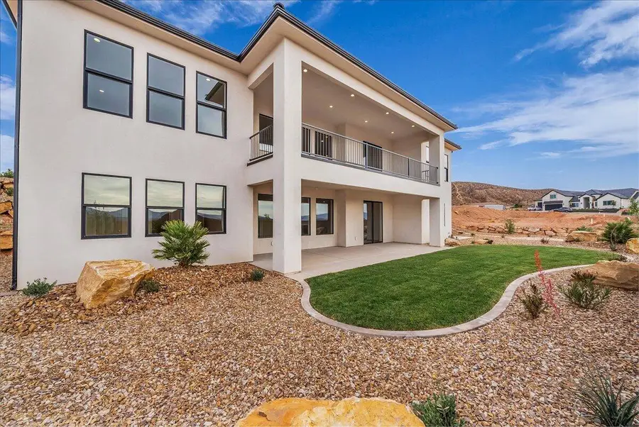 2072 S Pony Way, Washington, UT 84780 - #3