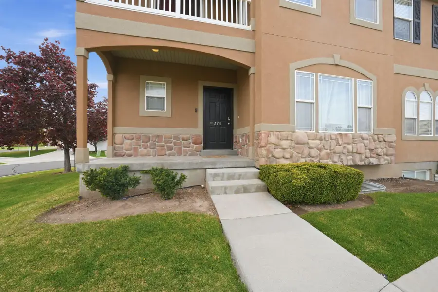 5176 Dove Creek Ln, West Jordan, UT 84081 - #2