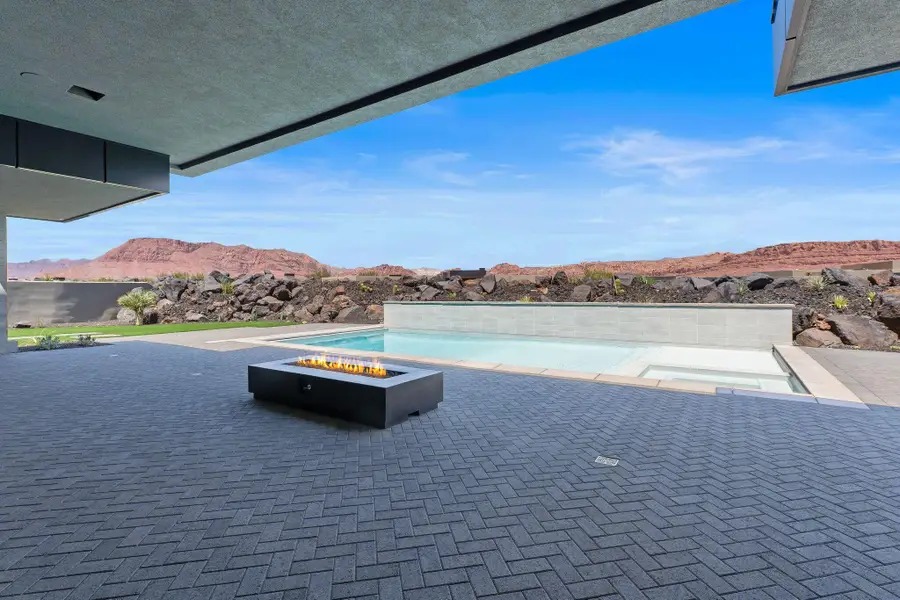 2882 W Indian Peaks Cir, Saint George, UT 84770 - #3