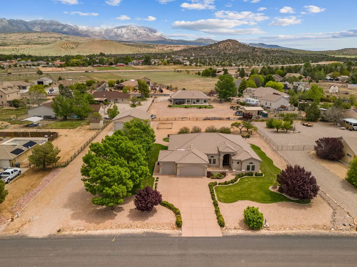 838 Dammeron Valley Dr, Dammeron Valley, UT 84783 - #1