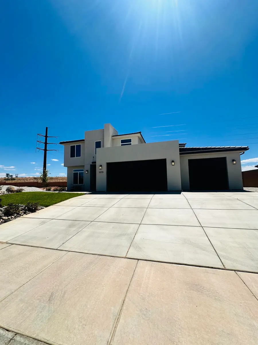 1370 Honeycomb Dr, Saint George, UT 84790 - #2