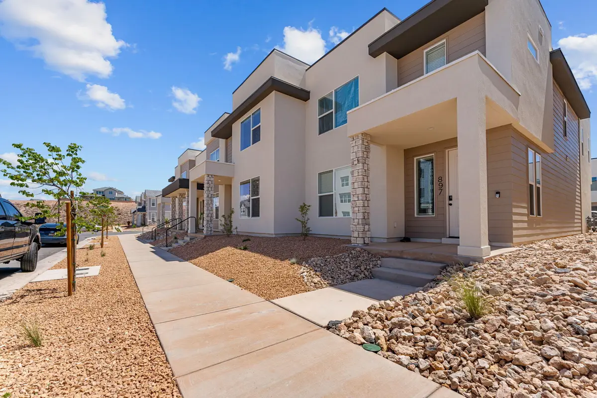 897 W Boxthorn Dr, Saint George, UT 84790 - #1