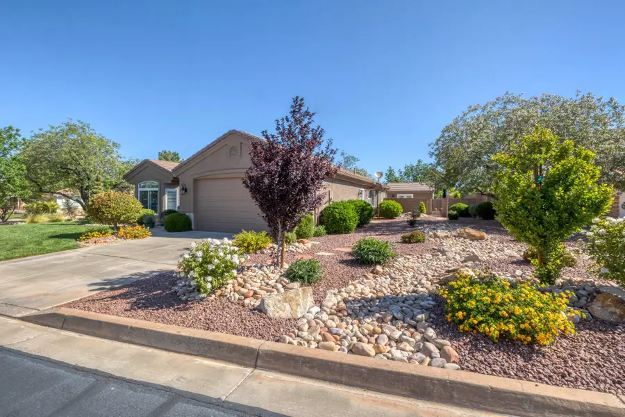 4433 S Broadmoor Dr, Saint George, UT 84790 - #3