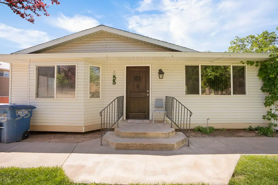 55 E Spring Dr, Toquerville, UT 84774 - #2