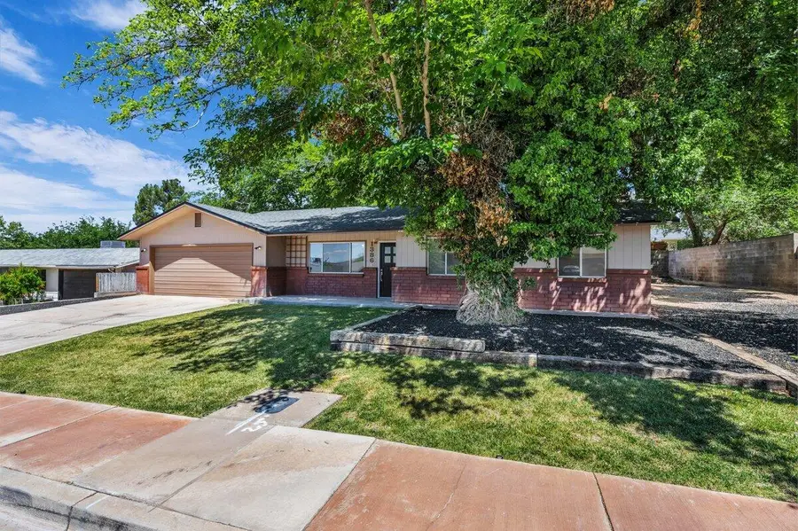 1386 W 490, Saint George, UT 84770 - #2