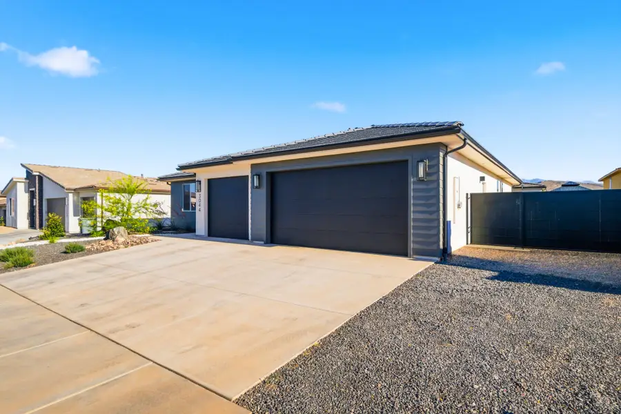 3044 W 670, Hurricane, UT 84737 - #2