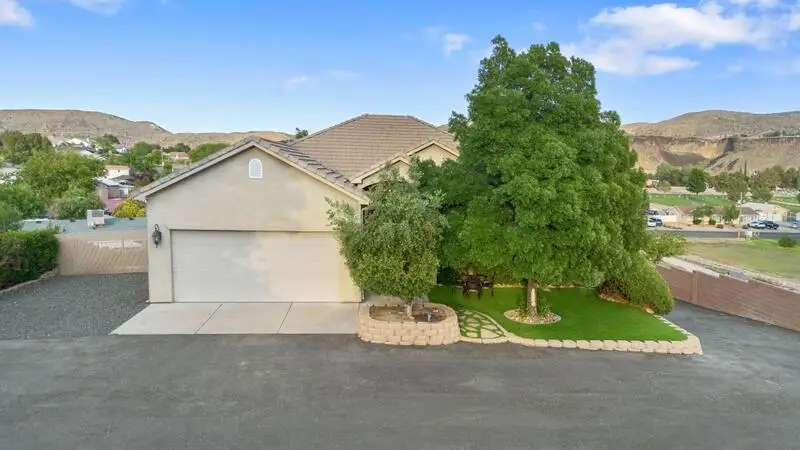 840 N Main St, Hurricane, UT 84737 - #2