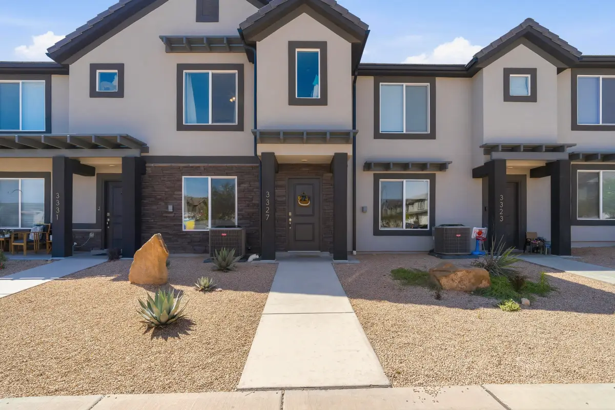 3327 E Elkhorn Ln, Washington, UT 84780 - #1
