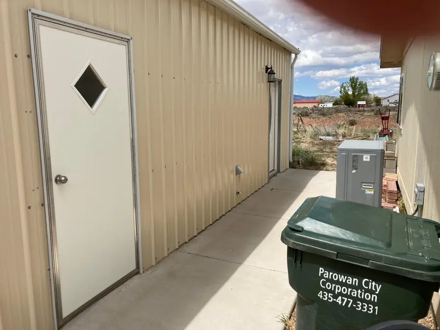 610 W Old Highway 91, Parowan, UT 84761 - #3