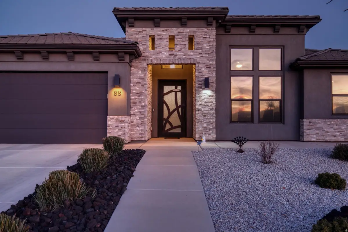 88 N Apex Ln, Ivins, UT 84738 - #1