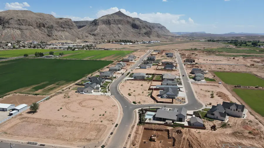 970 W 2060, Hurricane, UT 84737 - #3