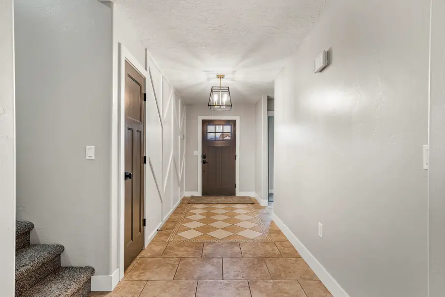 179 S 435 #Cir, Ivins, UT 84738 - #2