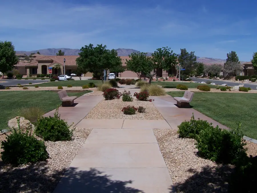 1799 W Amethyst Garden Dr, Saint George, UT 84790 - #3