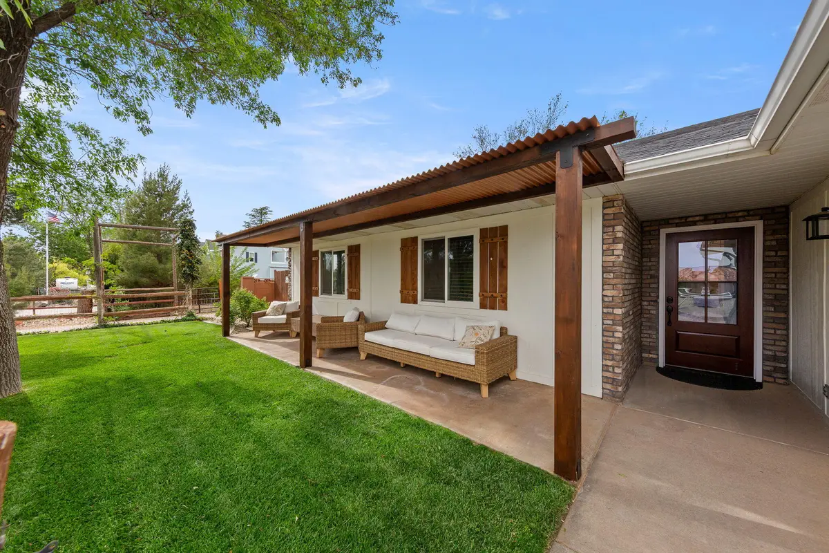 1470 W Jade Dr, Saint George, UT 84770 - #1