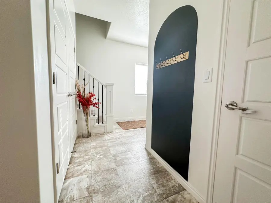524 S Riverbed Dr, Washington, UT 84780 - #3