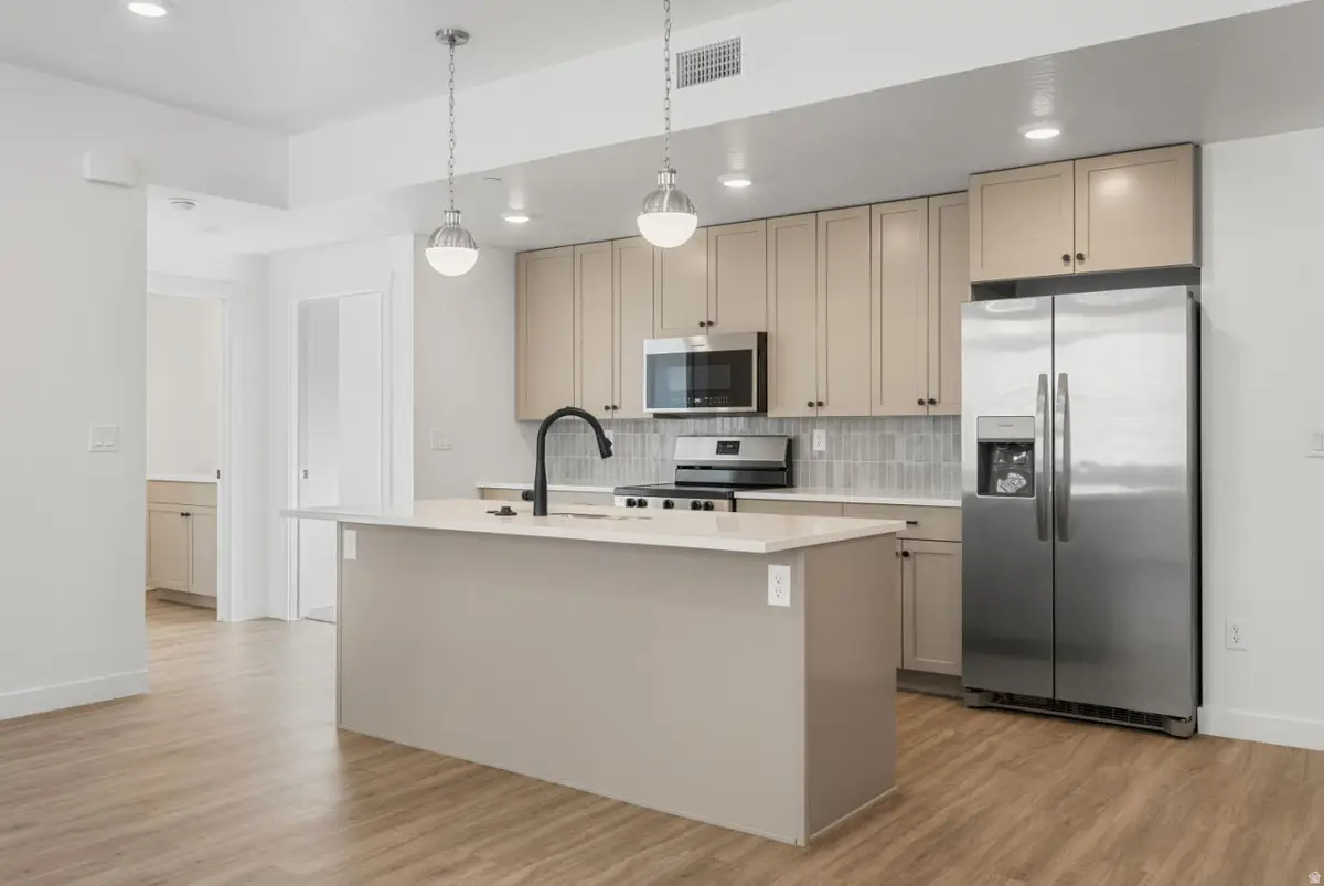 226 N Cliff Side Dr #L100, Hurricane, UT 84737 - #1