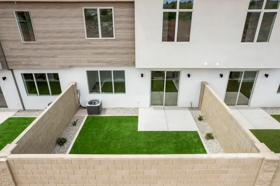 1002 N Manen, Washington, UT 84780 - #3