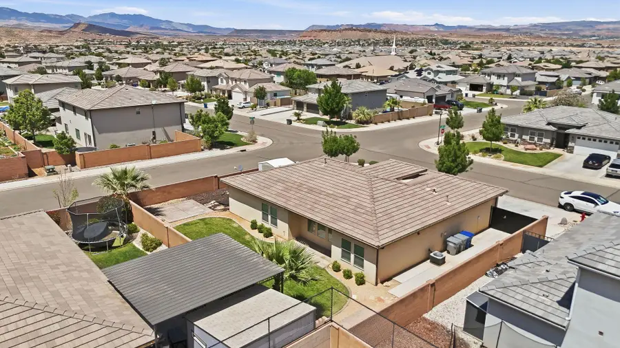 3284 E Livia Dr, Saint George, UT 84790 - #3
