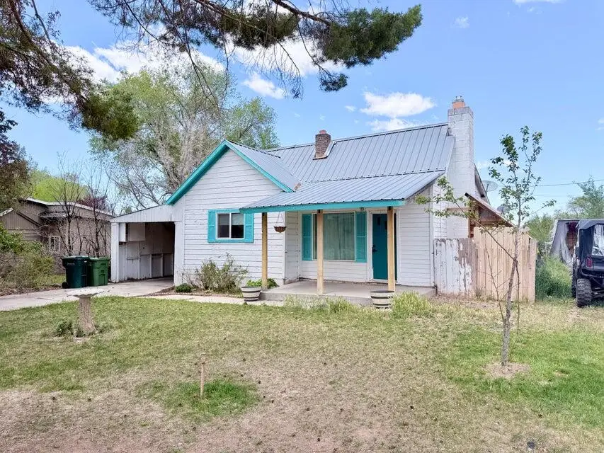 140 W 300, Parowan, UT 84761 - #1