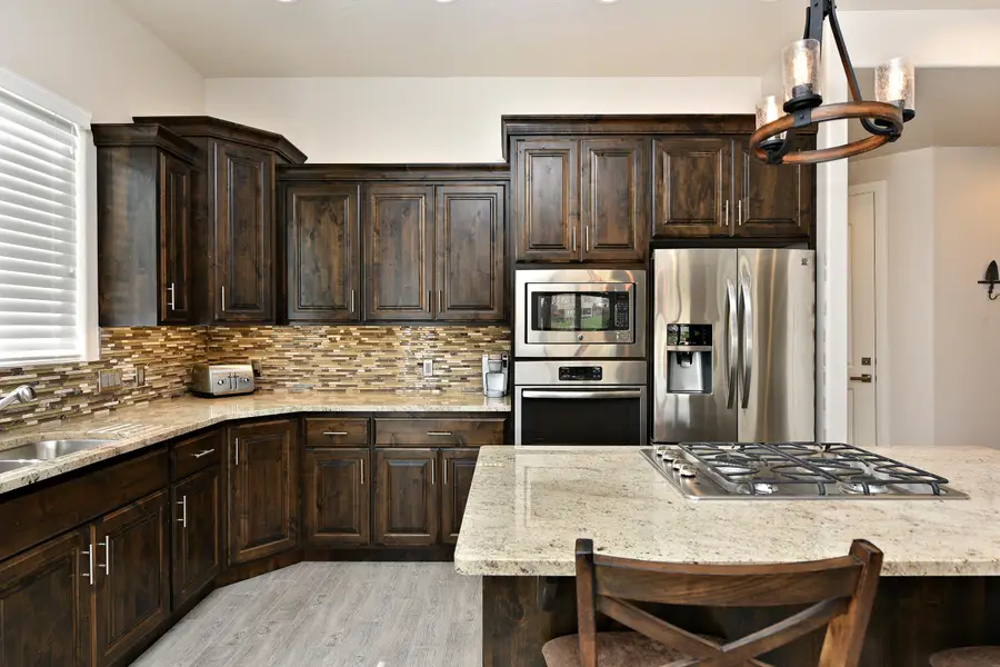 1666 W Caledonia Dunes Dr, Saint George, UT 84770 - #2