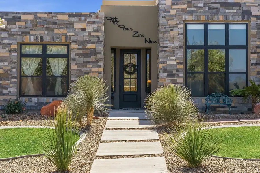 5409 W Copper Cliffs Way, Hurricane, UT 84737 - #3