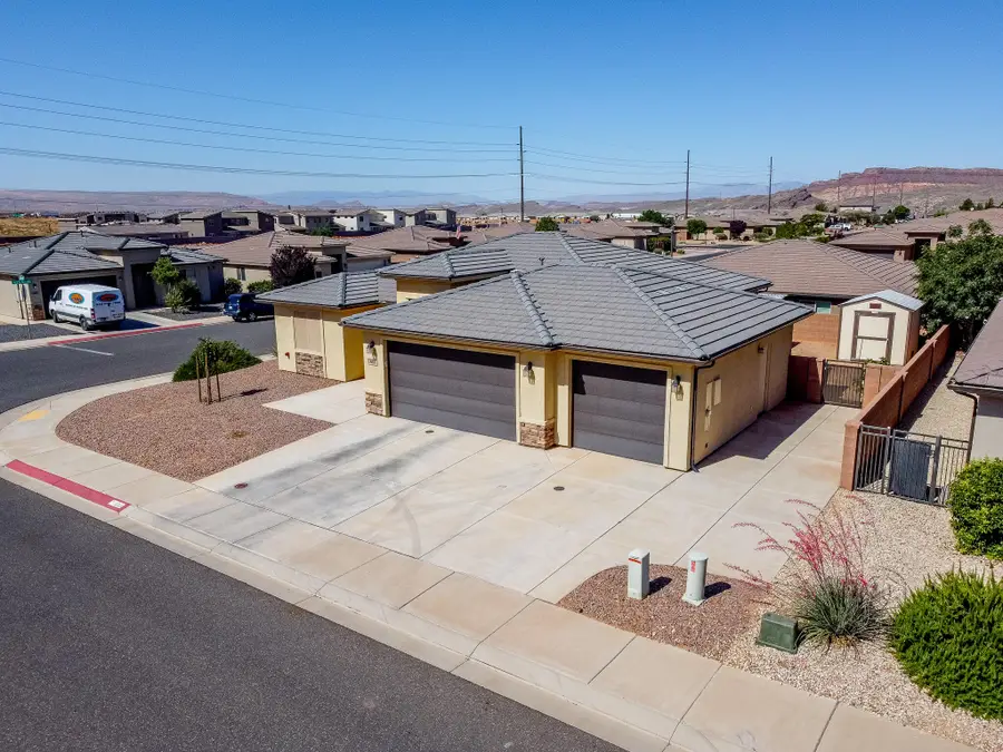 633 N 2850, Hurricane, UT 84737 - #2