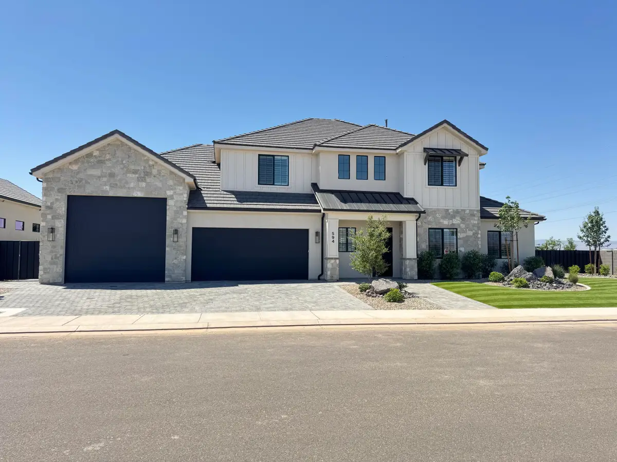 594 E Pine St, Washington, UT 84780 - #1