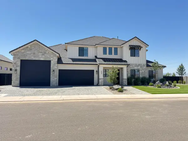 594 E Pine St, Washington, UT 84780