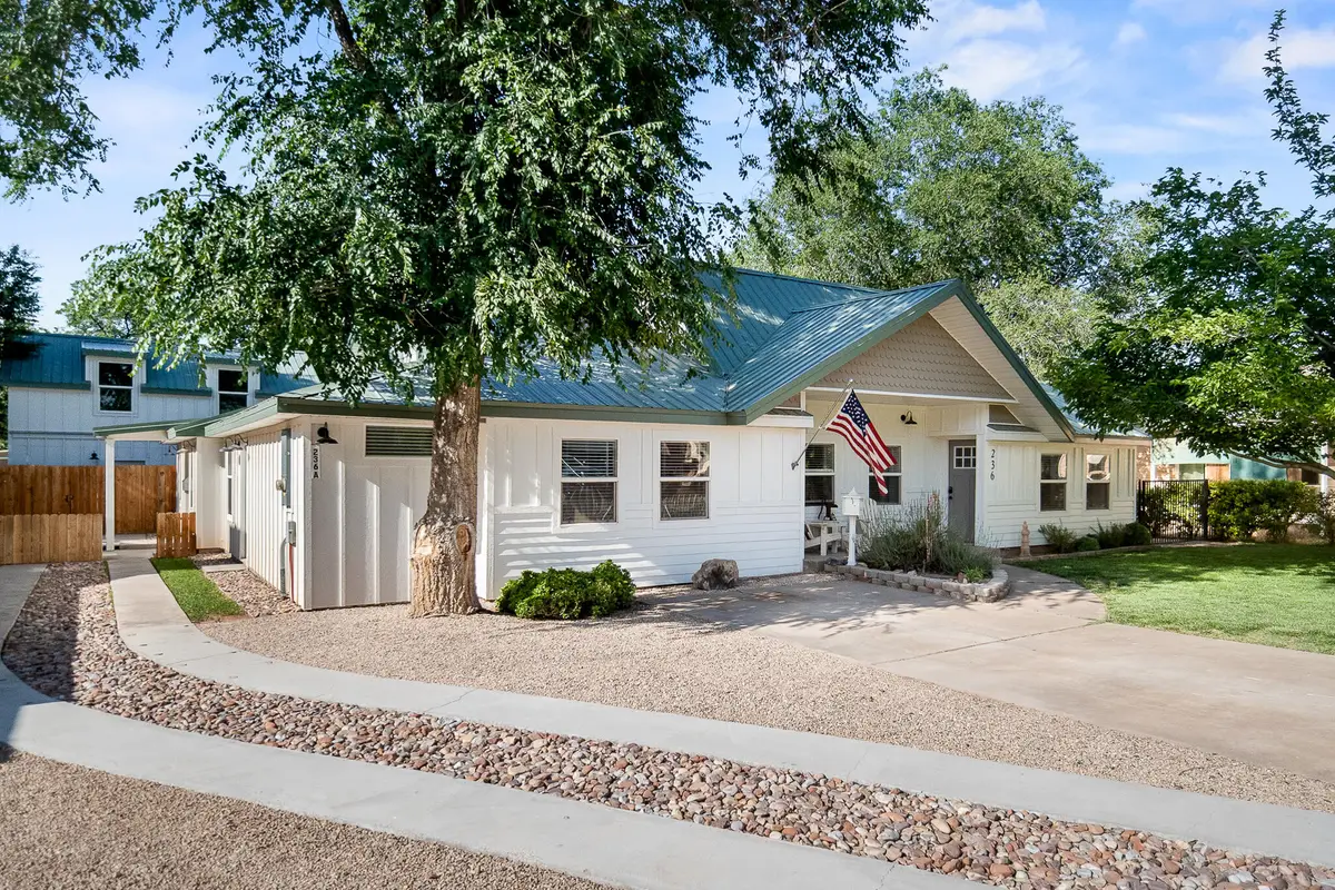 236 W 300, Hurricane, UT 84737 - #1