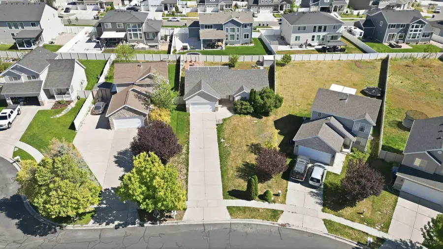 218 Jonathan Place, Saratoga Springs, UT 84045 - #3